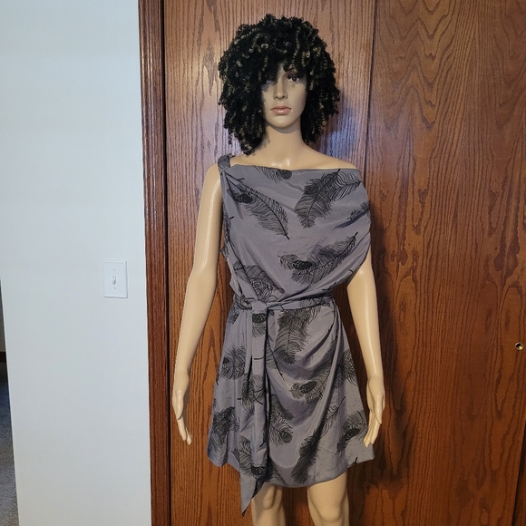 NWOT/ VERY J Dress - Picture 4 of 5